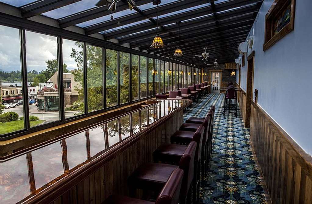 Bluebird Lake Placid Restaurant billede